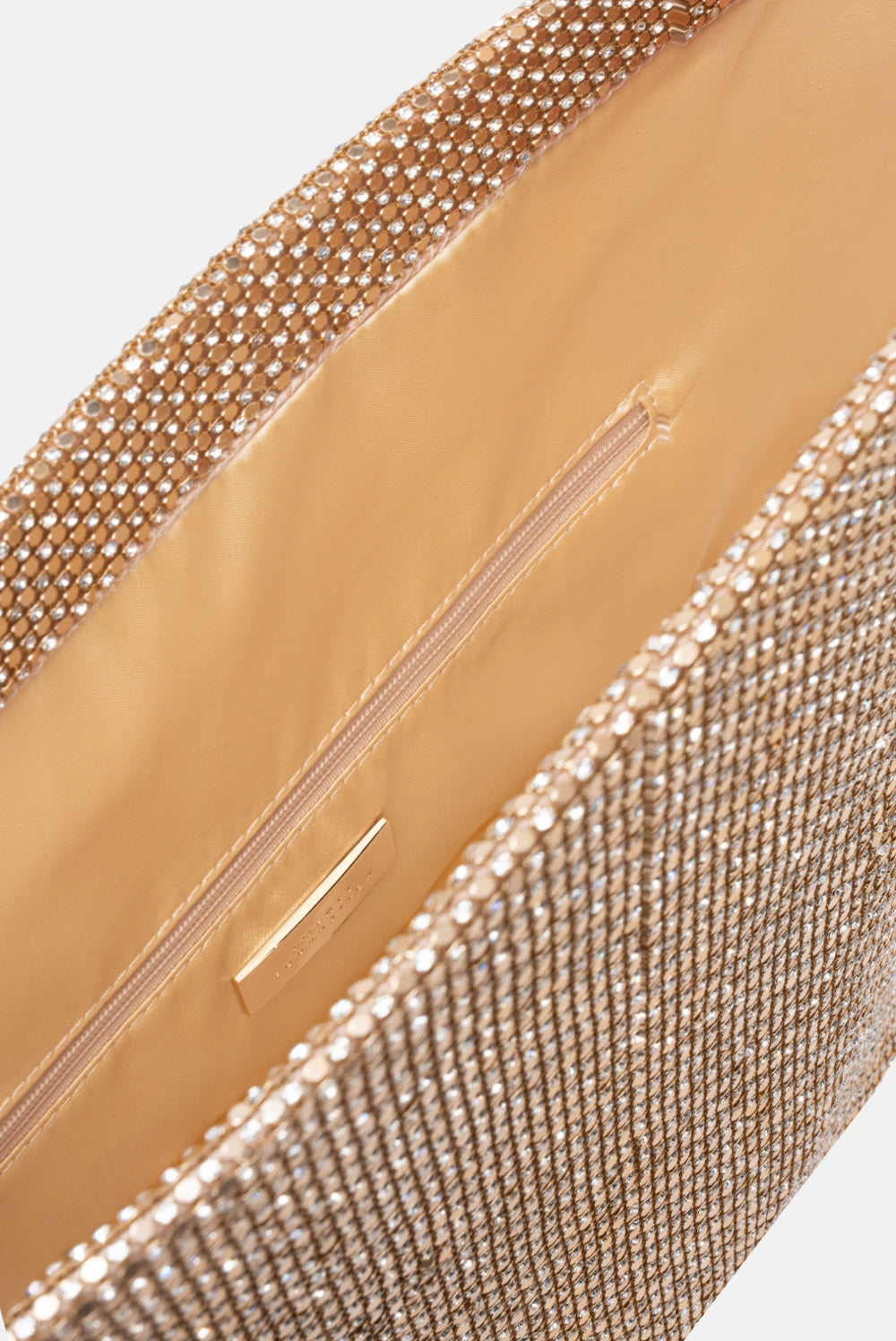 Dunham-Metal-borsa-pochette-oro-in-maglia-metallica-con-chiusura-calamita-Twentyfourhaitch_3.jpg