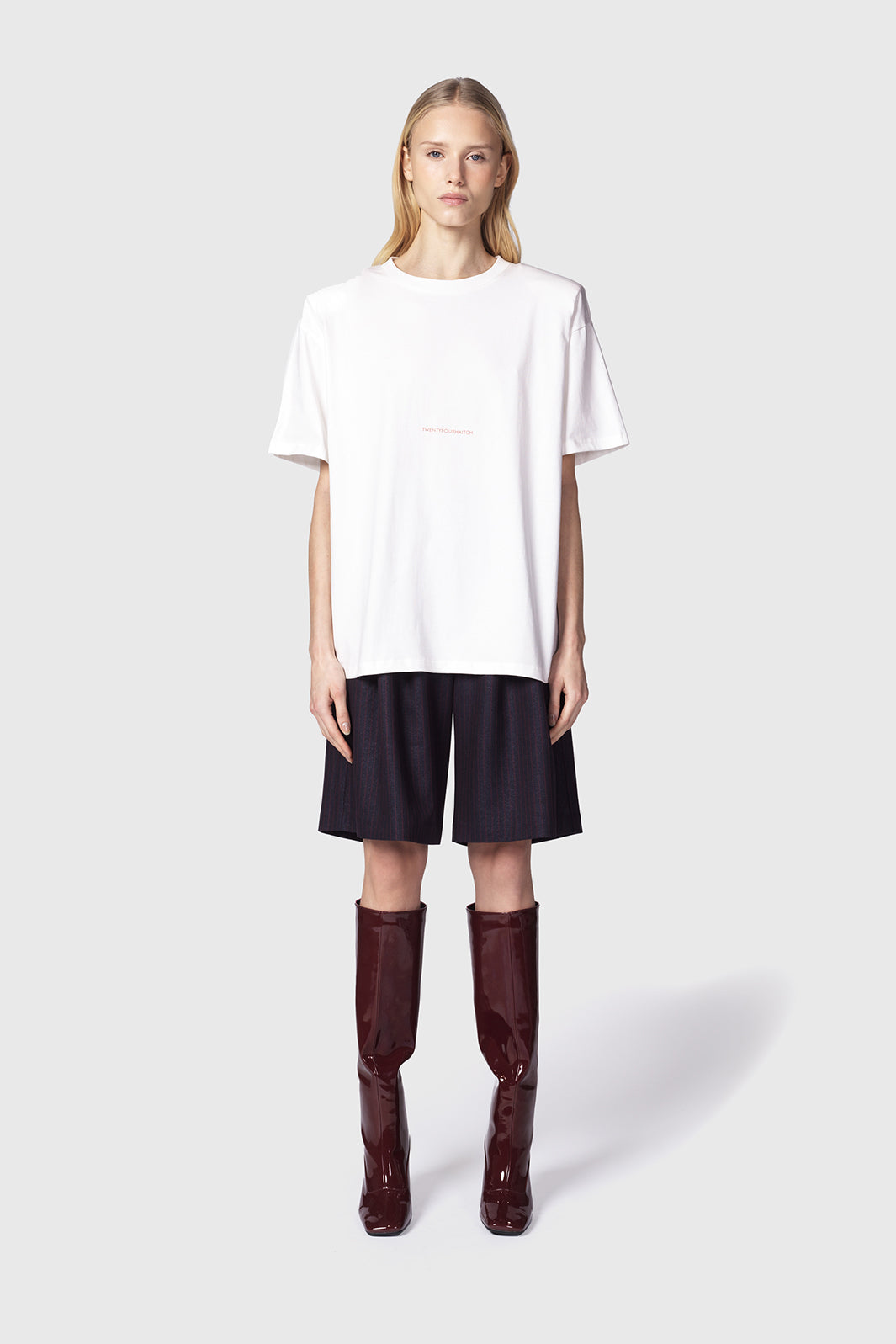 Moon-t-shirt-over-bianco-in-cotone-Twentyfourhaitch_1_1.jpg