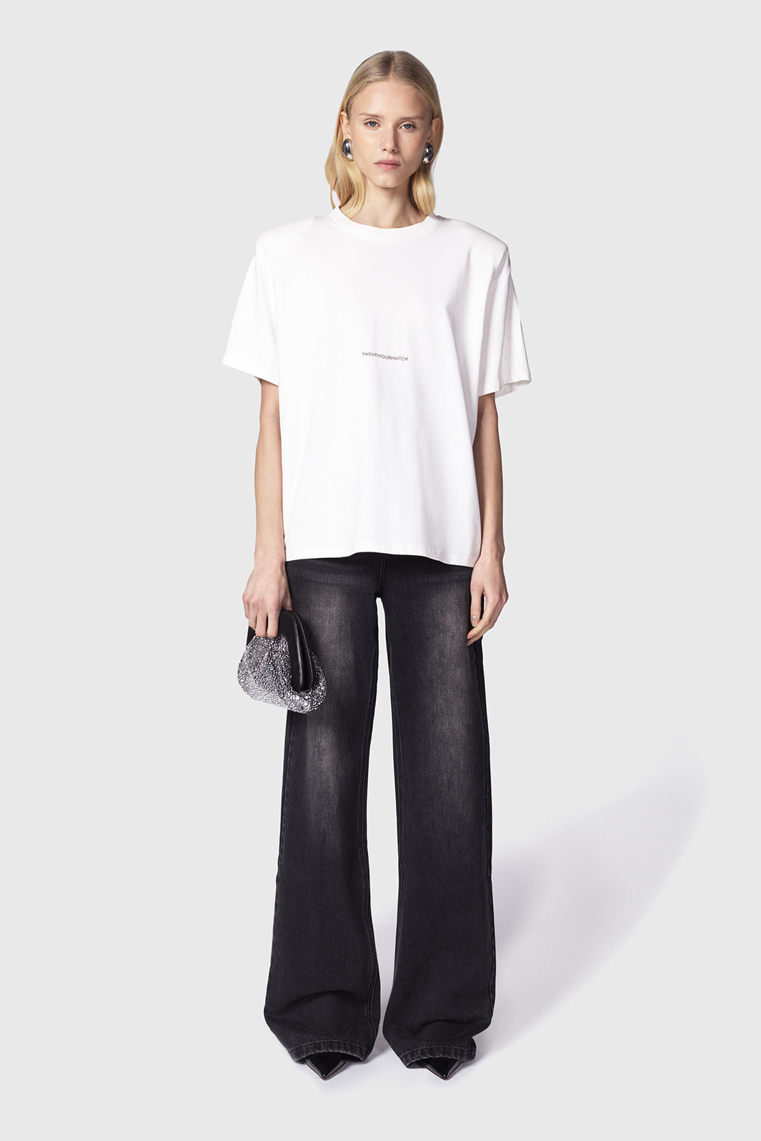 Moon-t-shirt-over-bianco-in-cotone-con-Ori-Twentyfourhaitch_1_1_130b7abc-e6cf-421e-a3e0-f4624632209f.jpg