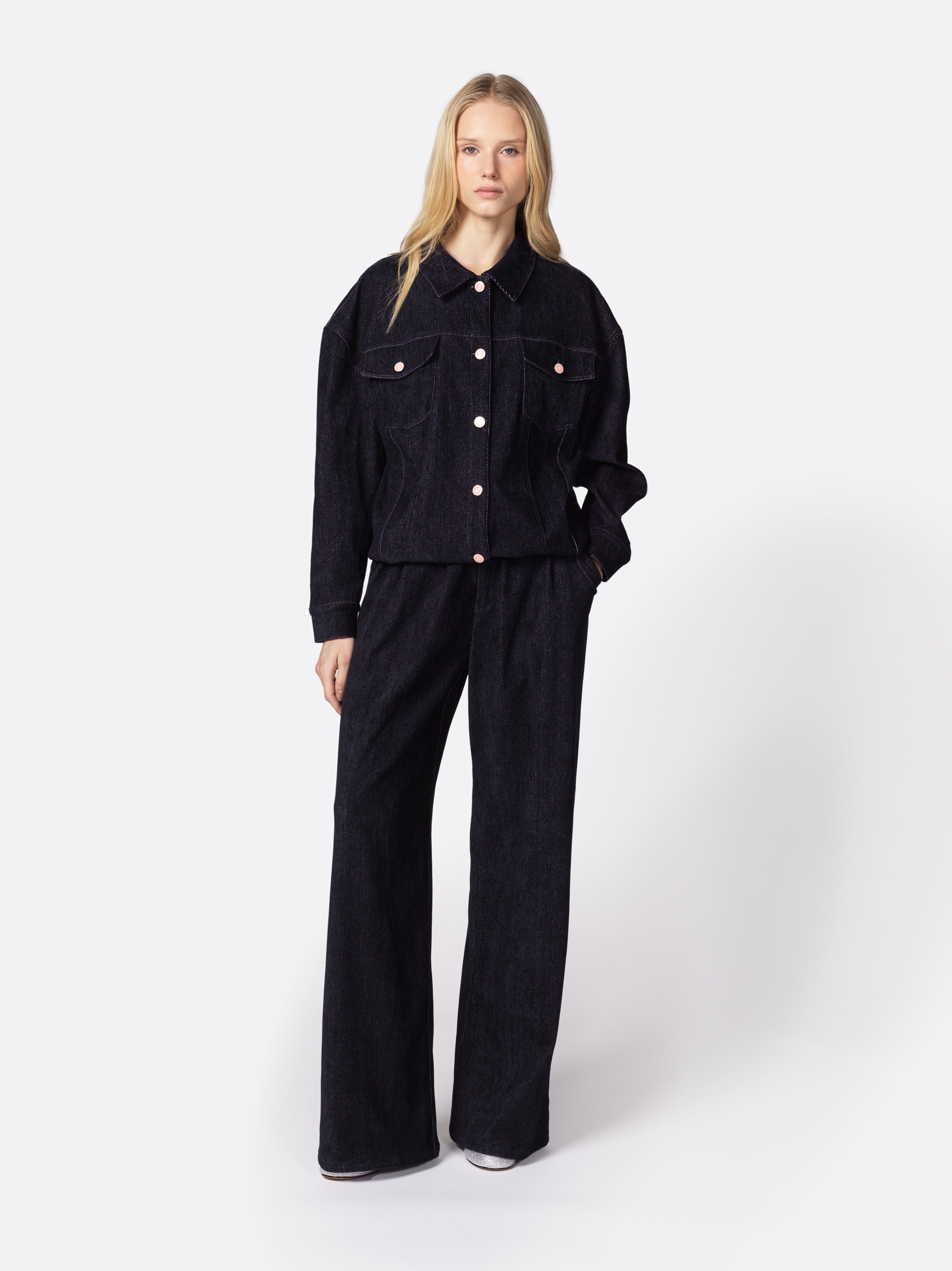 Oslen-camicia-over-blu-in-velluto-Twentyfourhaitch_1.jpg