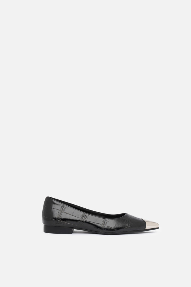 Ilyna – black ballet flats | TWENTYFOURHAITCH – side view