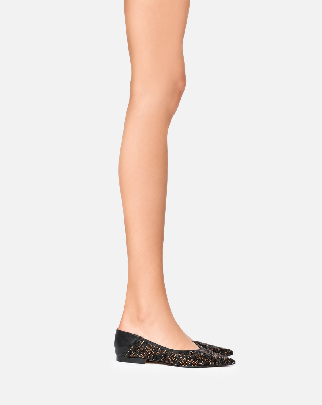Kemal – ballerina animalier | TWENTYFOURHAITCH – indossata dalla modella