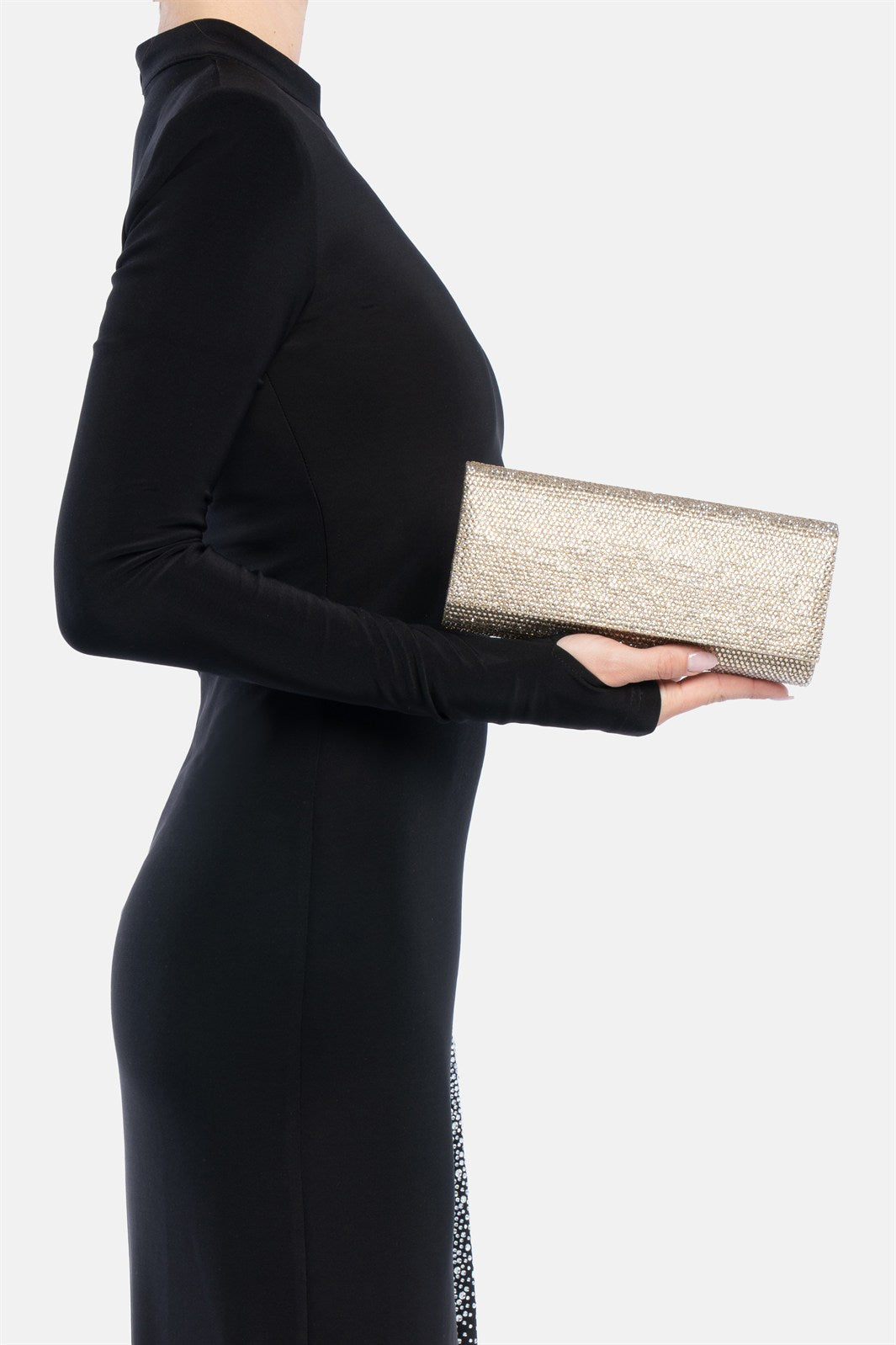 French 75 – clutch oro | TWENTYFOURHAITCH – indossata dalla modella