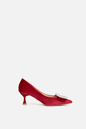 Astrae – burgundy pumps | TWENTYFOURHAITCH – side view