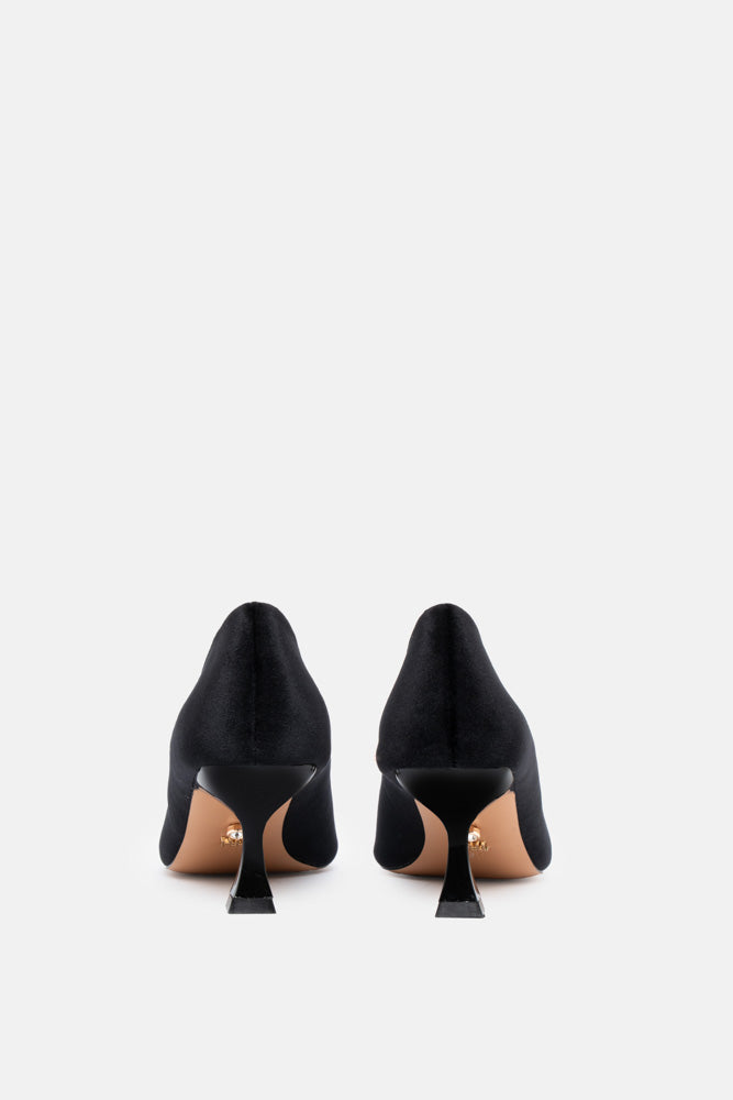 Astrae – black pumps | TWENTYFOURHAITCH – back view
