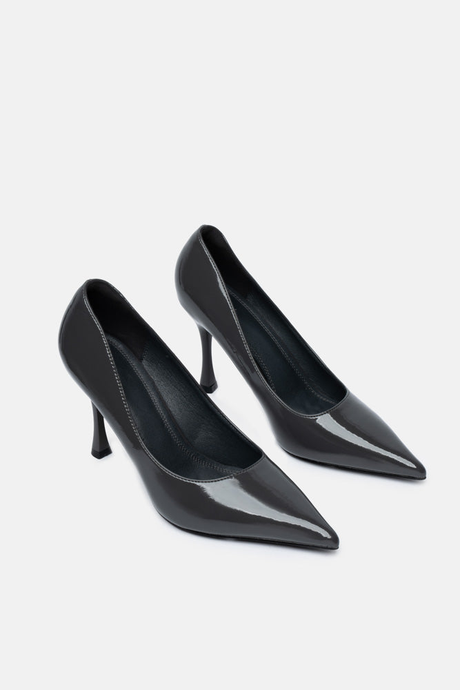 Cylor – grey pumps | TWENTYFOURHAITCH – three-quarter view