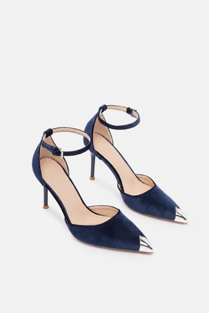 Daevi – blue pumps | TWENTYFOURHAITCH – three-quarter view