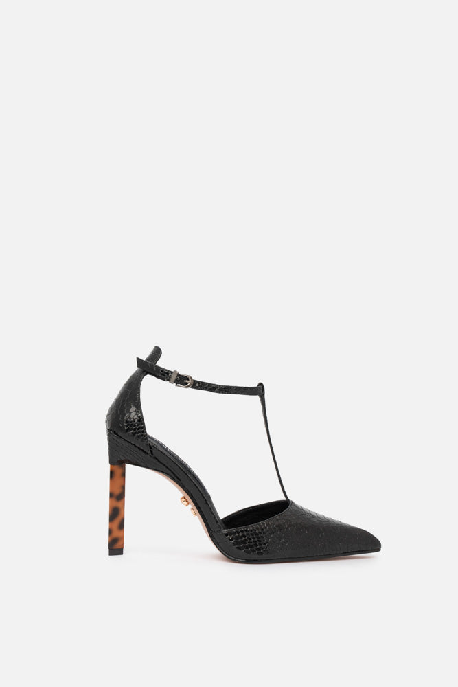 Emeris – black snake pumps | TWENTYFOURHAITCH – side view