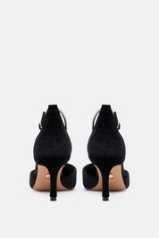 Feriel – black pumps | TWENTYFOURHAITCH – back view
