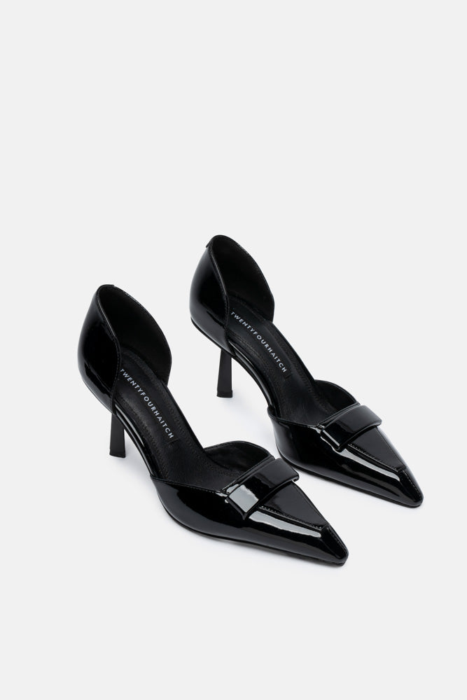 Lysor – black patent pumps | TWENTYFOURHAITCH – three-quarter view