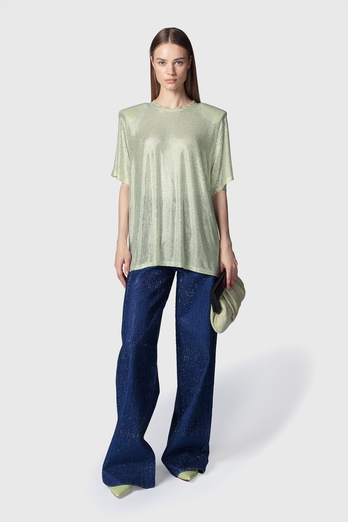 mendes-t-shirt-over-lime-jeans-plusar-denim-palazzo-strass-twentyfourhaitch_1_1.jpg
