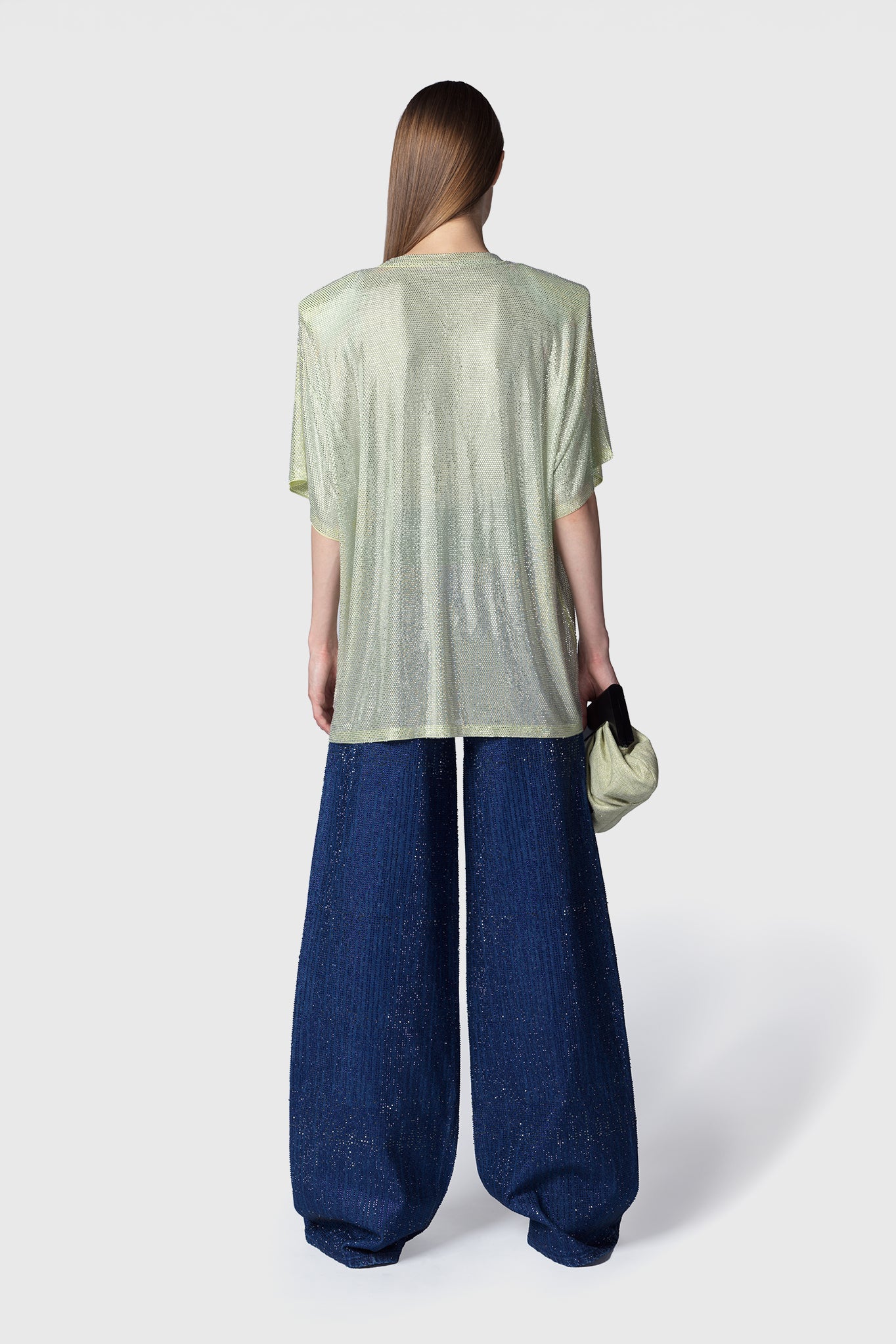 mendes-t-shirt-over-lime-jeans-plusar-denim-palazzo-strass-twentyfourhaitch_1_3.jpg