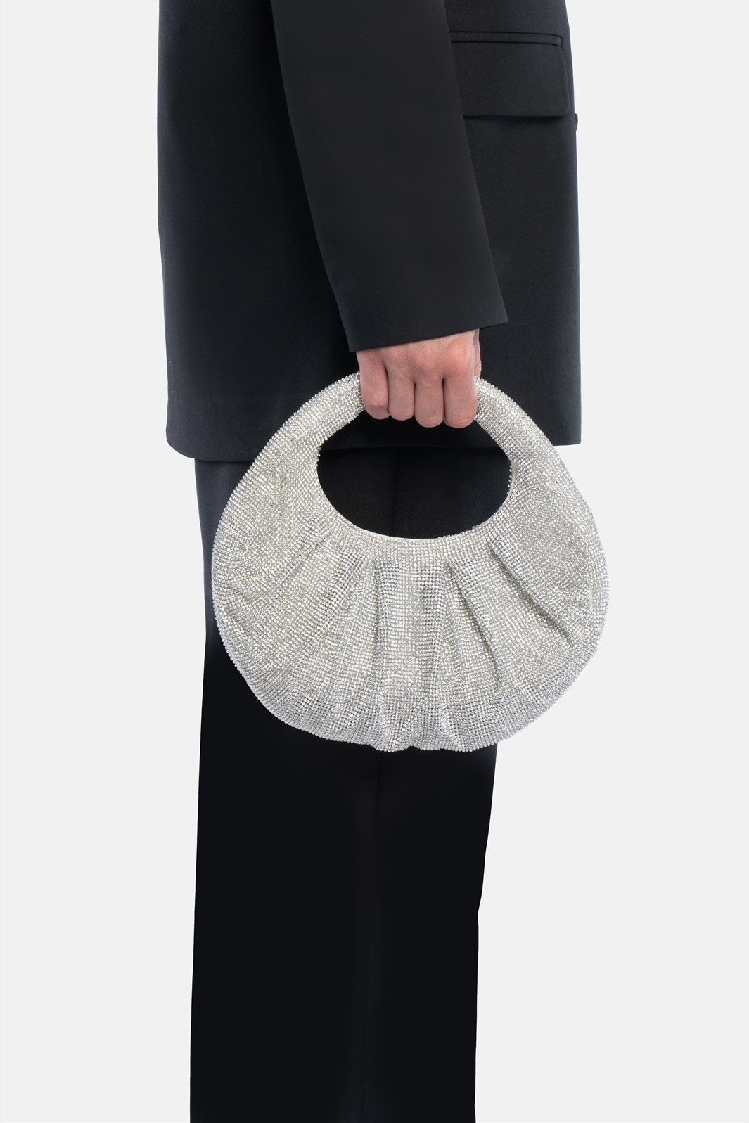 Joan – mini handbag argento | TWENTYFOURHAITCH – indossata dalla modella
