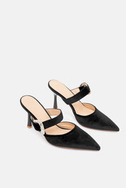 Muliphein – mule nero | TWENTYFOURHAITCH – vista tre quarti
