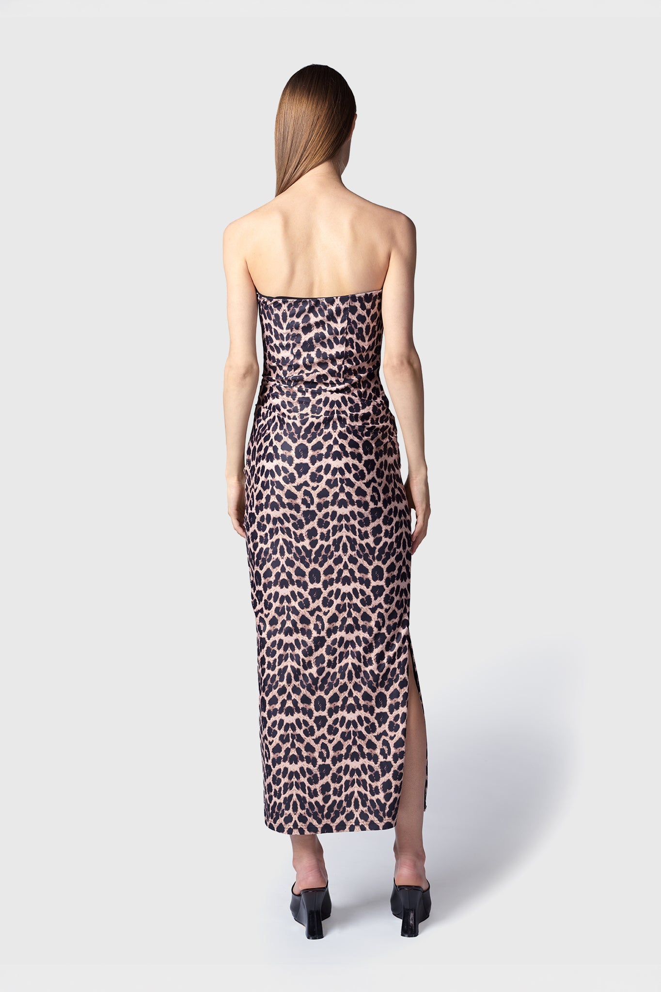 palau-abito-midi-animalier-twentyfourhaitch_1_3.jpg