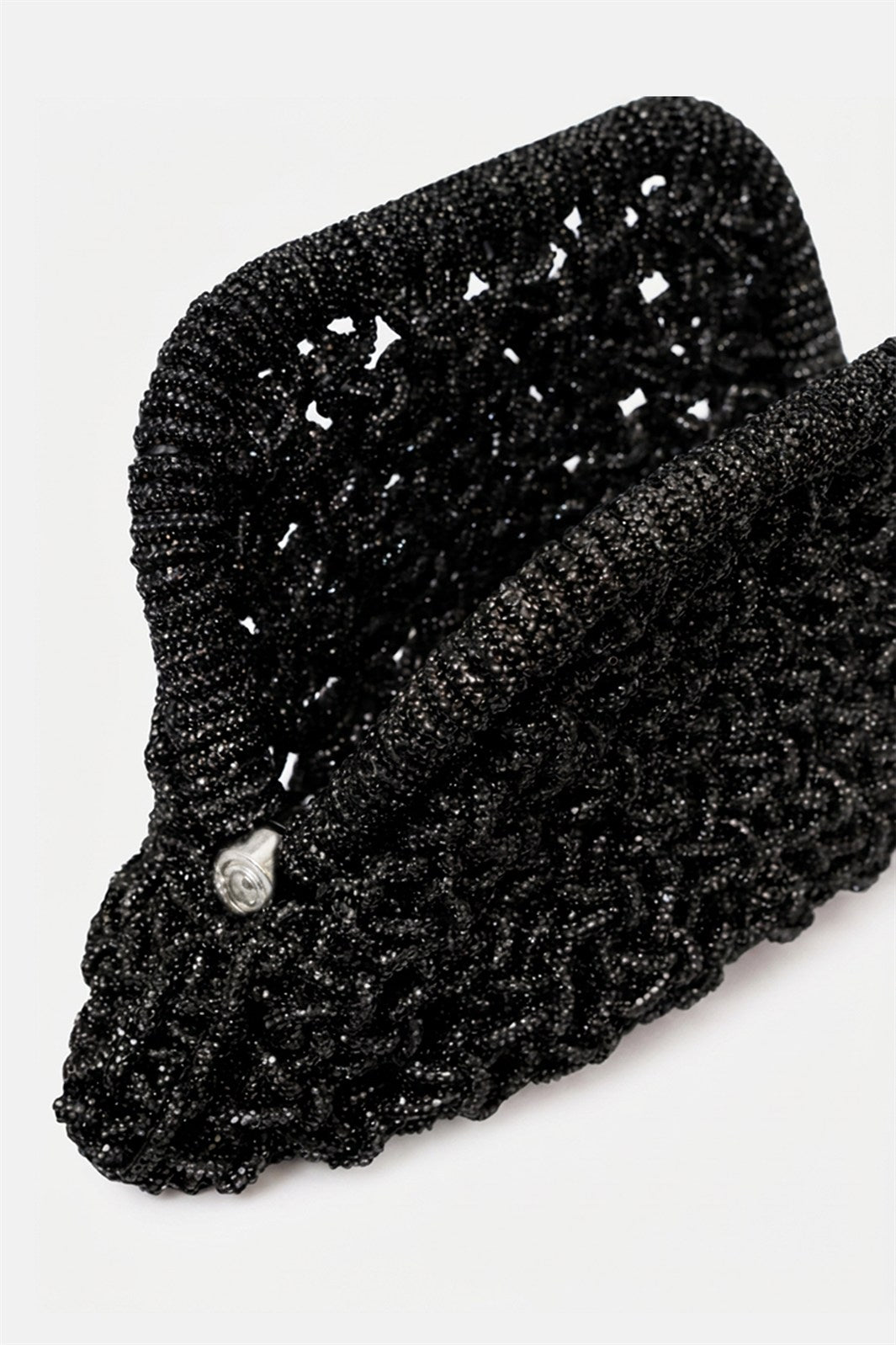 Kaira – pochette nera | TWENTYFOURHAITCH – dettaglio