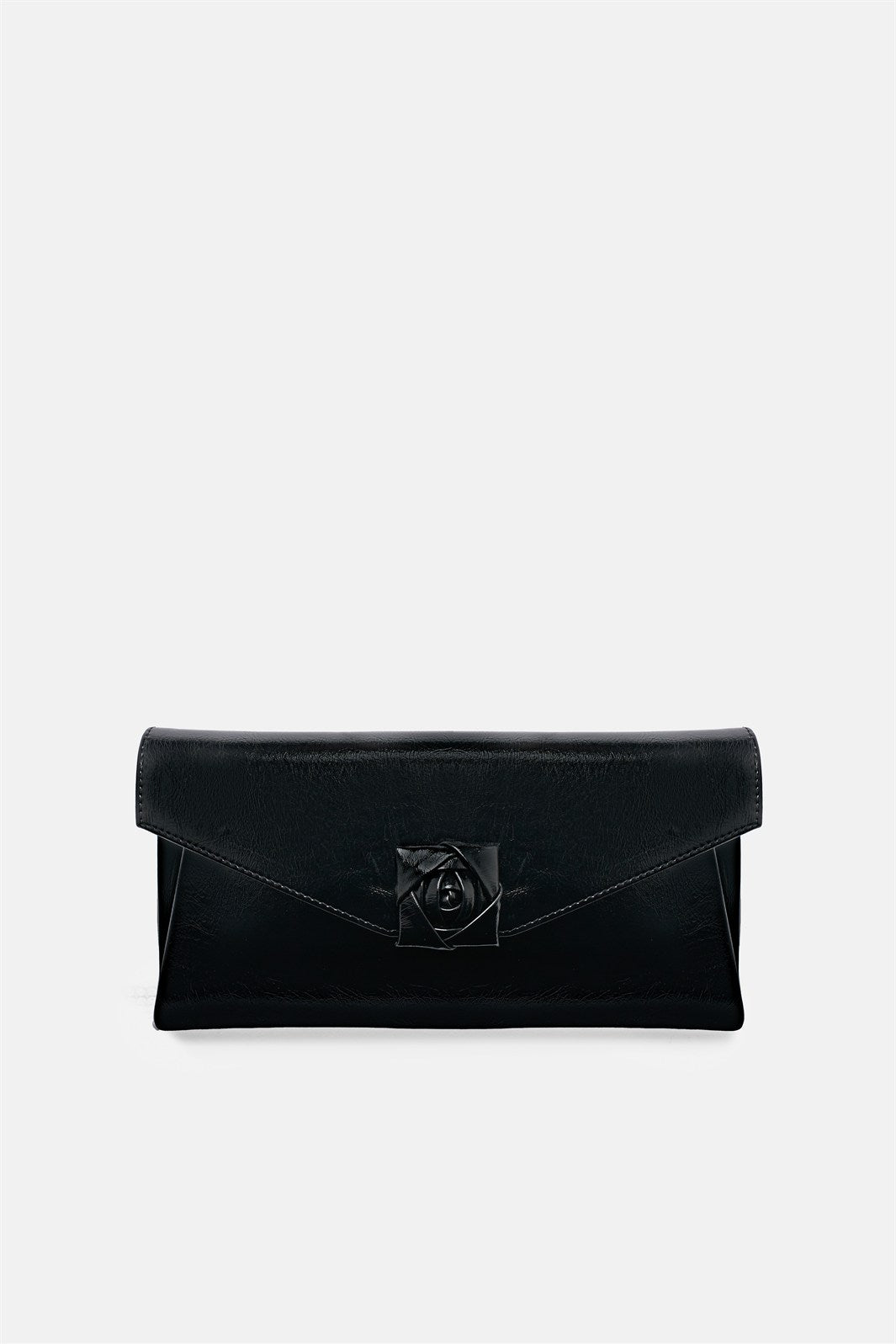 Larken – pochette nera in vernice | TWENTYFOURHAITCH – vista frontale