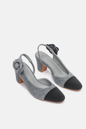 Kriva – slingback grigio nero | TWENTYFOURHAITCH – vista tre quarti
