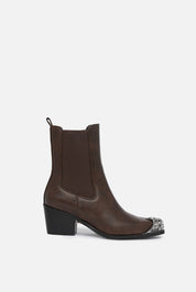 Teura – brown boots | TWENTYFOURHAITCH – side view