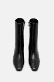 Neyra – black ankle boots | TWENTYFOURHAITCH – front view