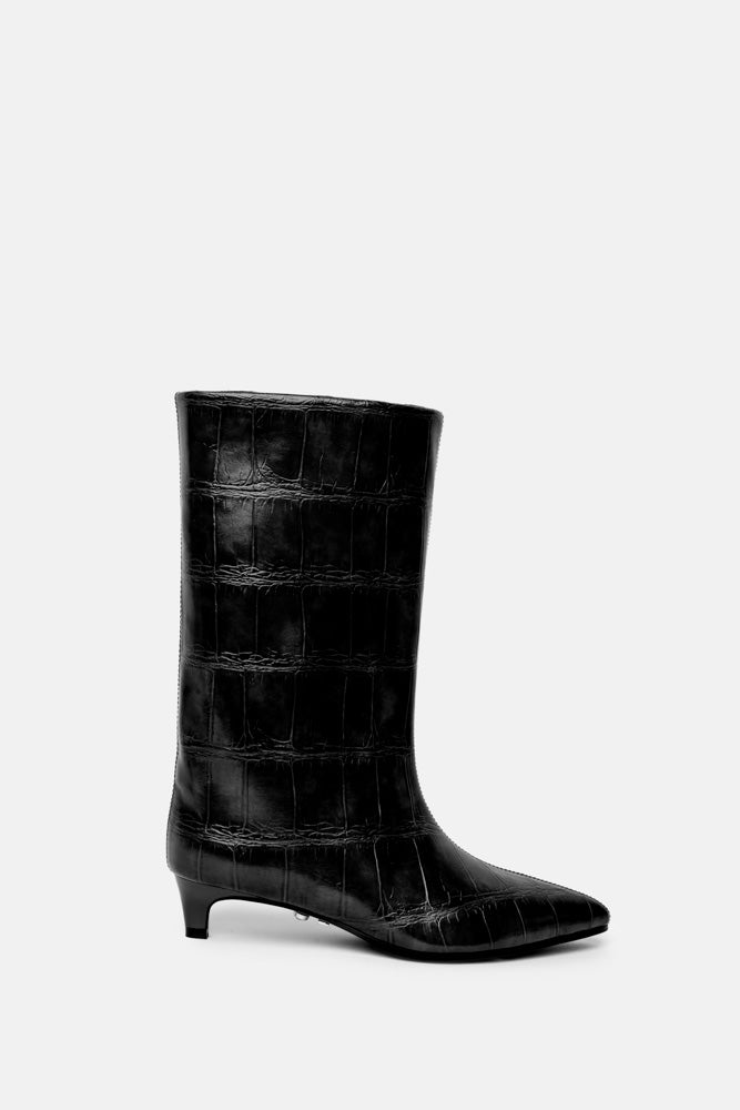 Olenor – black ankle boots | TWENTYFOURHAITCH – side view