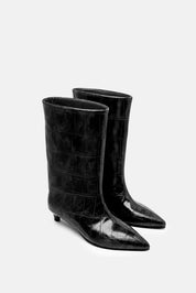 Olenor – black ankle boots | TWENTYFOURHAITCH – three-quarter view