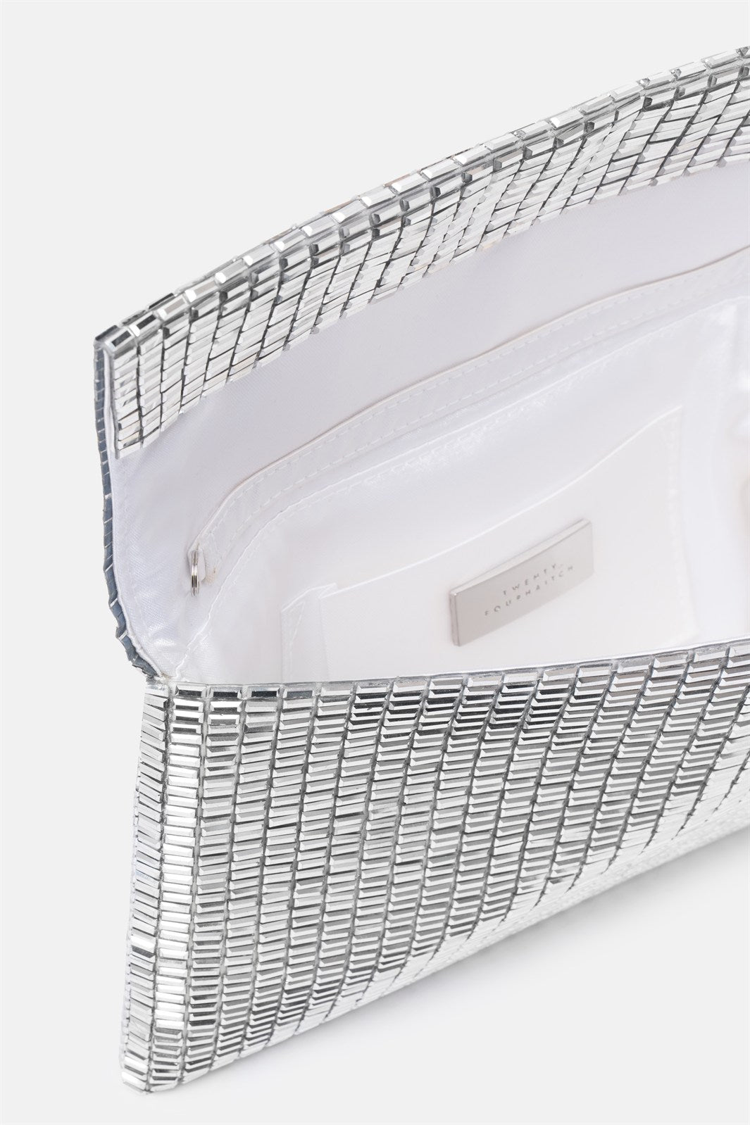 Vega Pixel – pochette argento | TWENTYFOURHAITCH – dettaglio